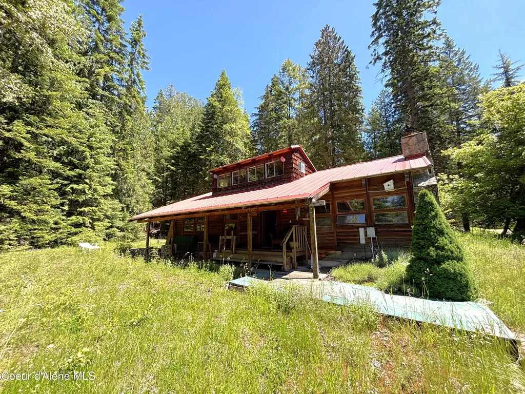 2216 Mosquito Creek Road Clark Fork ID 83811