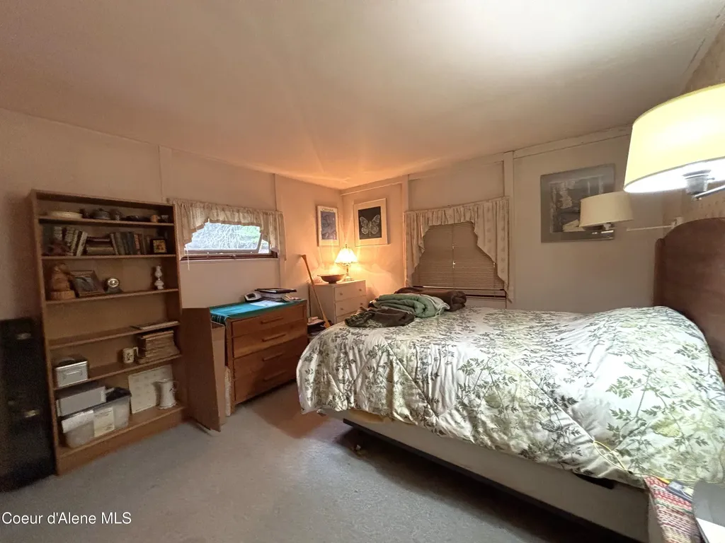 2216 Mosquito Creek Road Clark Fork ID 83811