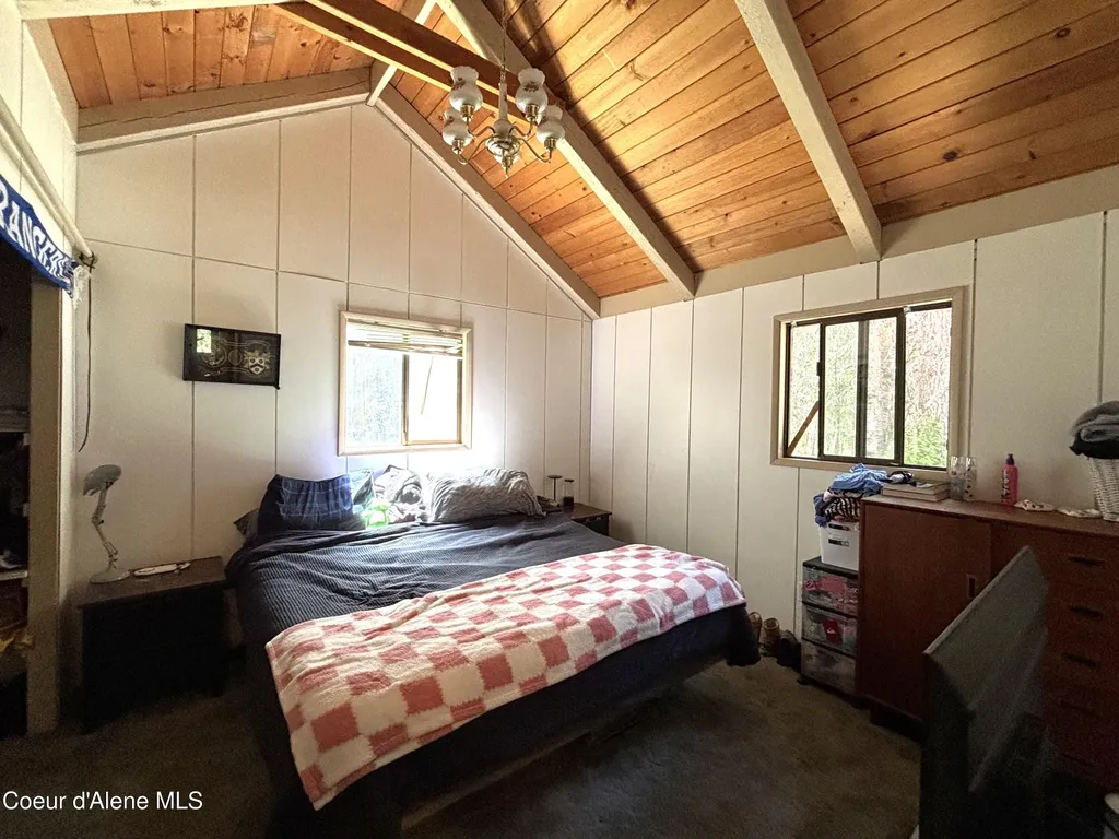 2216 Mosquito Creek Road Clark Fork ID 83811