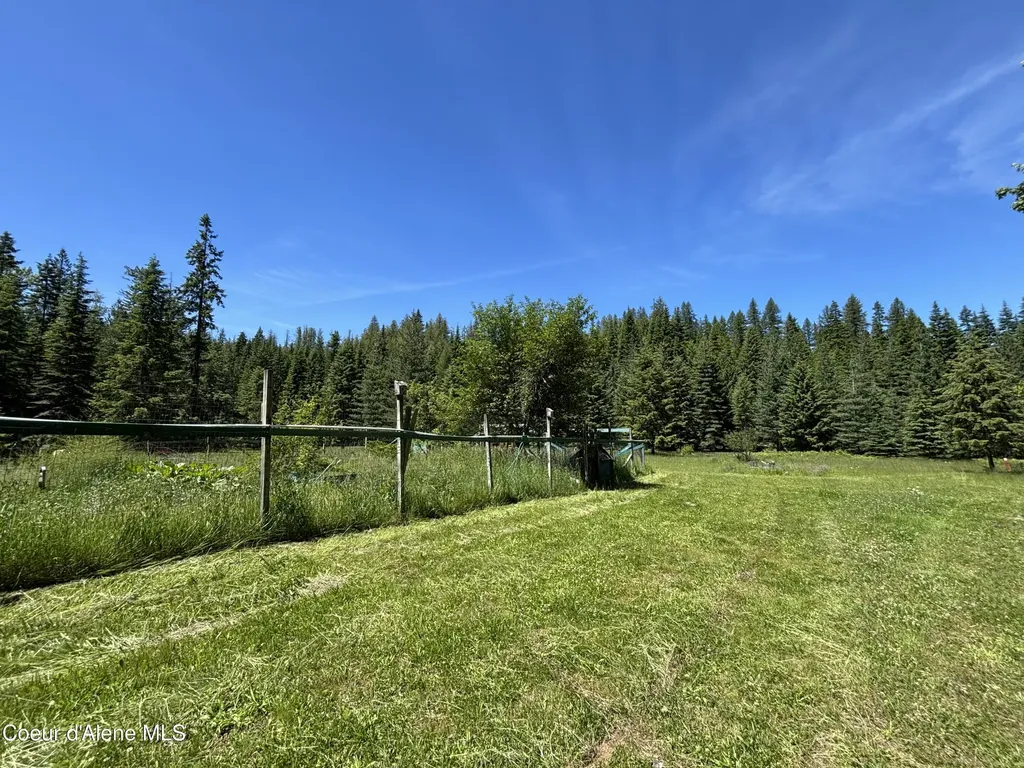 2216 Mosquito Creek Road Clark Fork ID 83811