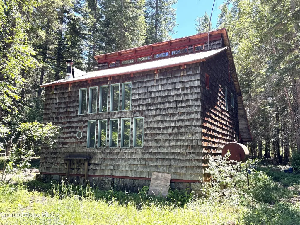 2216 Mosquito Creek Road Clark Fork ID 83811