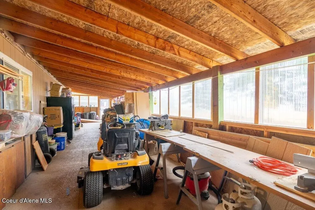 712 Nitty Gritty Lane Priest River ID 83856