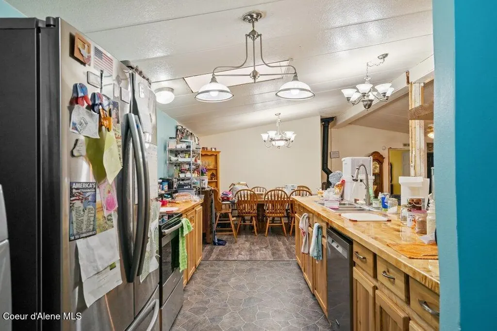 712 Nitty Gritty Lane Priest River ID 83856