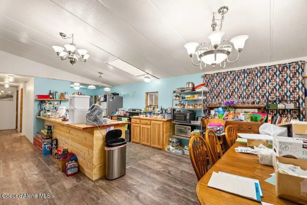 712 Nitty Gritty Lane Priest River ID 83856