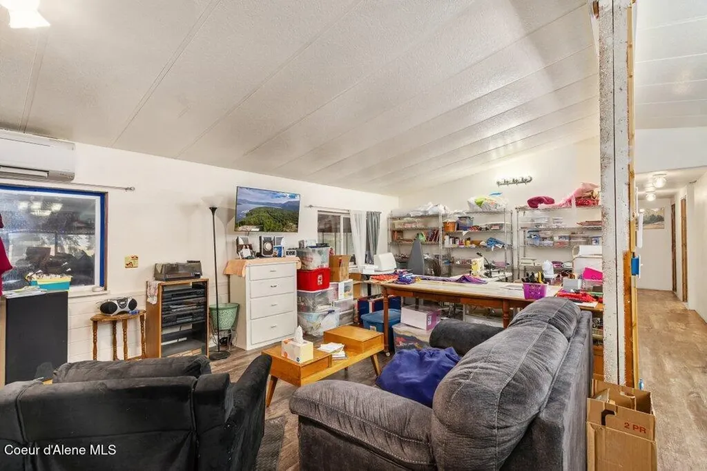 712 Nitty Gritty Lane Priest River ID 83856