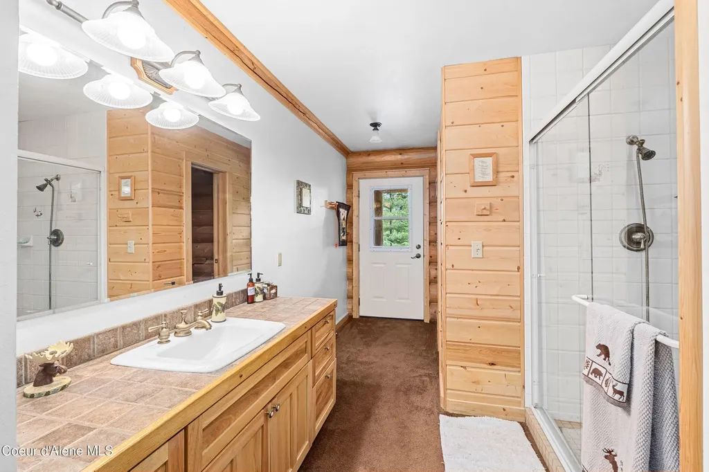 287 Cougar Run Road Priest River ID 83856