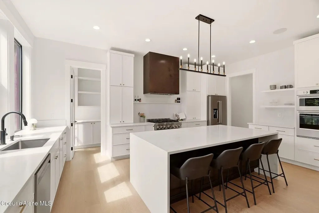 7518 E Duke Lane Athol ID 83801