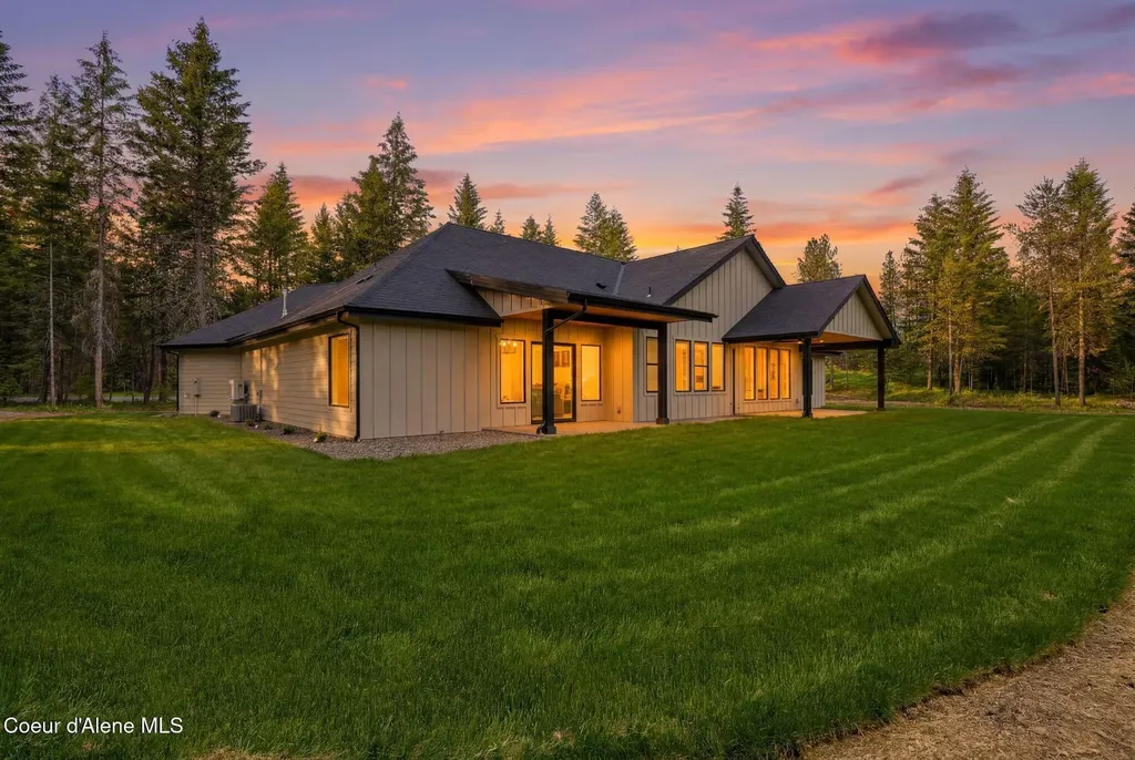 7518 E Duke Lane Athol ID 83801
