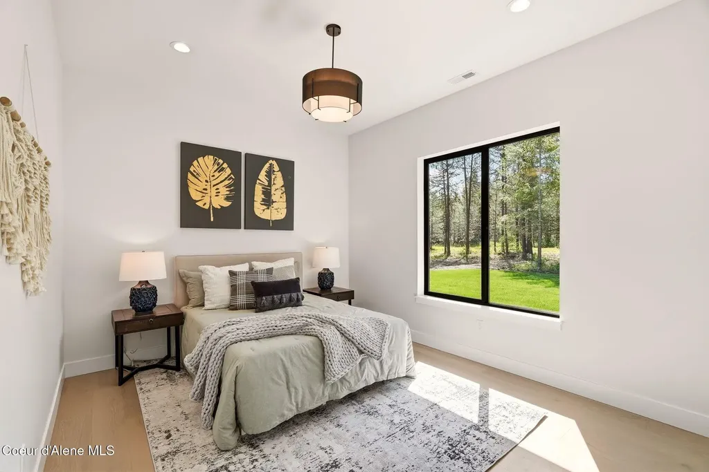 7518 E Duke Lane Athol ID 83801