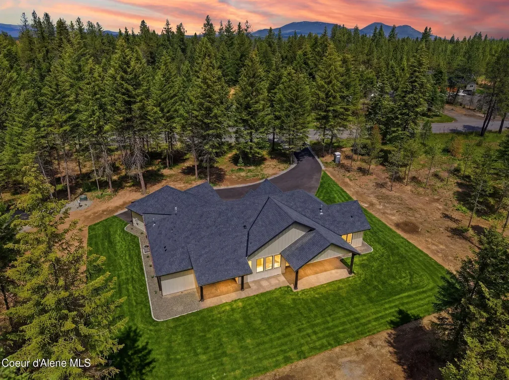 7518 E Duke Lane Athol ID 83801