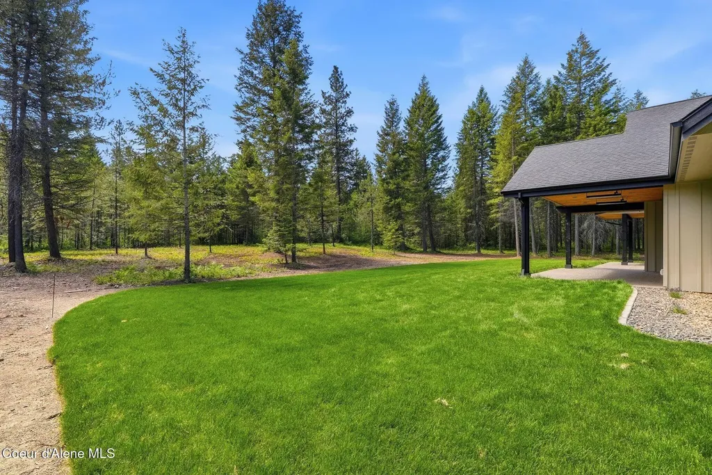 7518 E Duke Lane Athol ID 83801