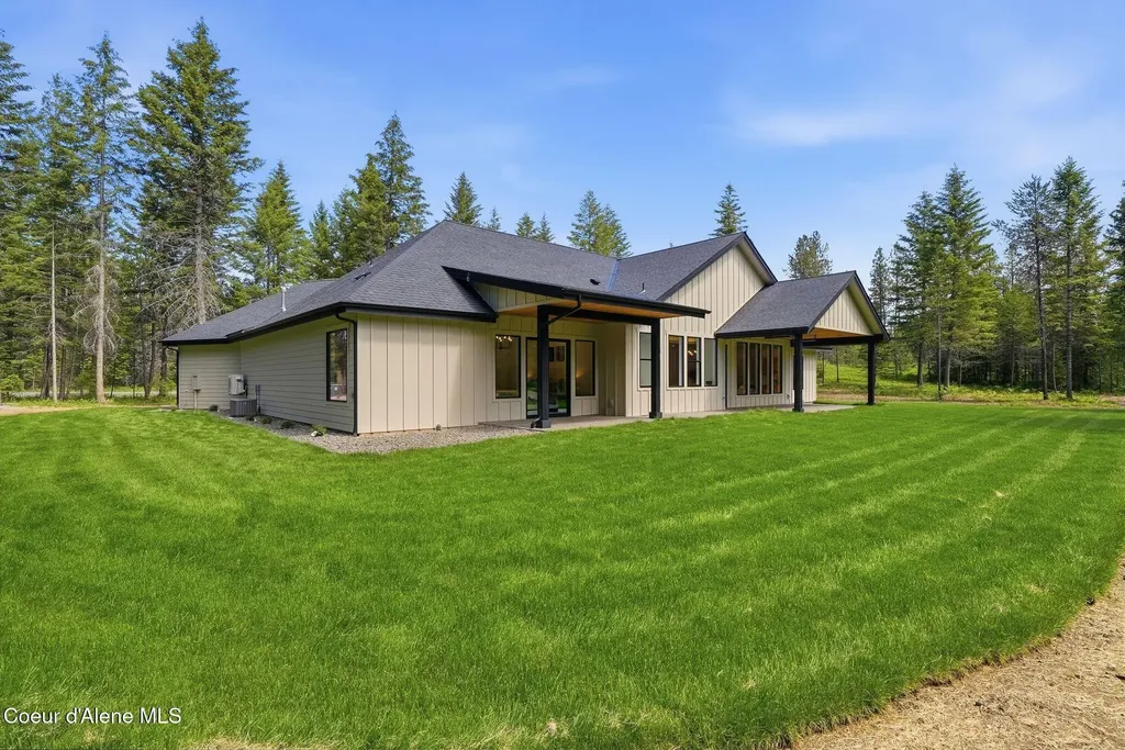 7518 E Duke Lane Athol ID 83801