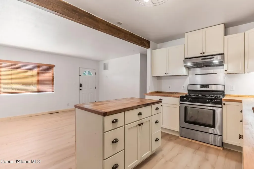 304 S Lavina Avenue Sandpoint ID 83864
