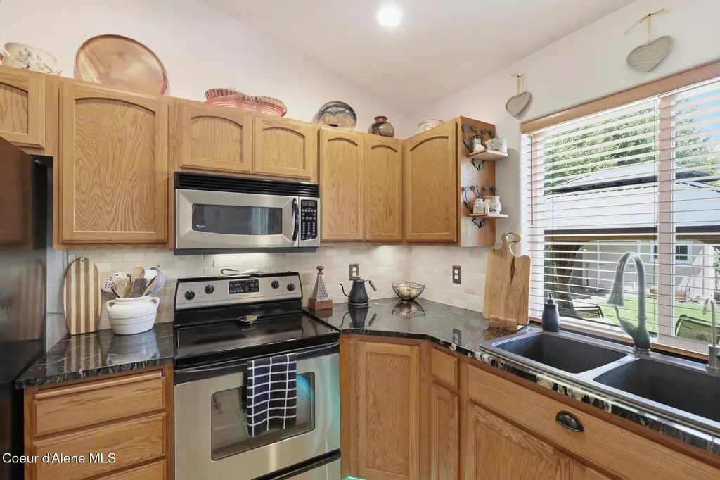 1460 N Willamette Drive Post Falls ID 83854