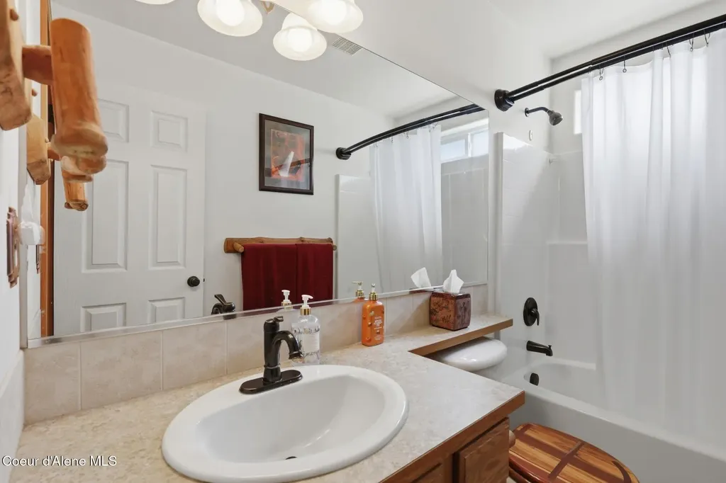 1460 N Willamette Drive Post Falls ID 83854