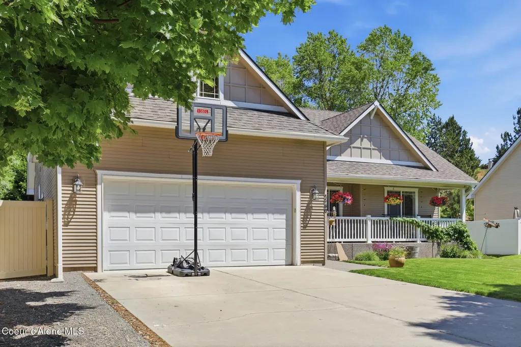 1460 N Willamette Drive Post Falls ID 83854