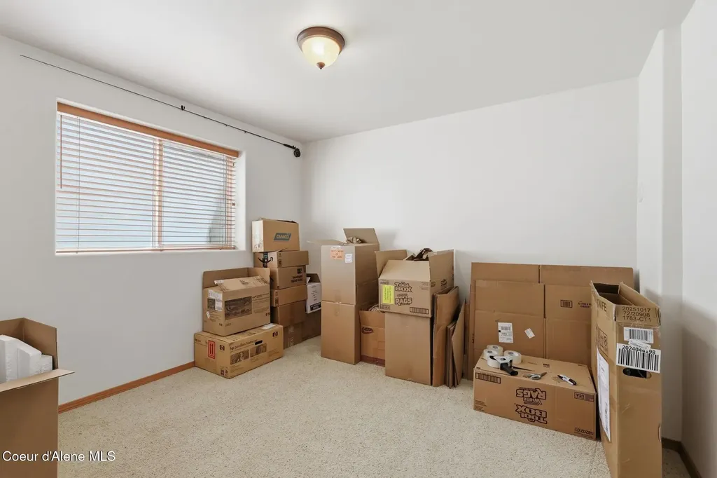 1460 N Willamette Drive Post Falls ID 83854