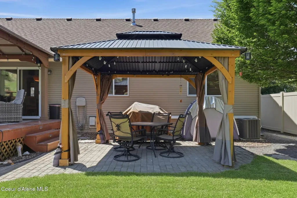 1460 N Willamette Drive Post Falls ID 83854