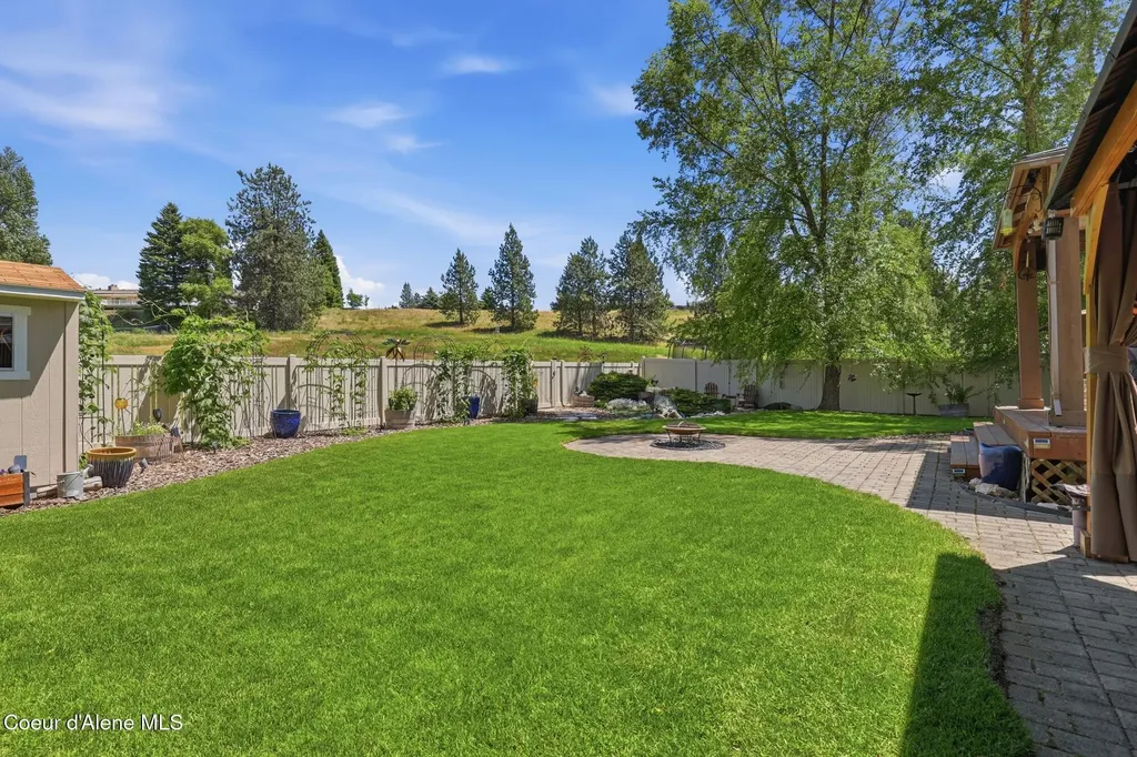 1460 N Willamette Drive Post Falls ID 83854