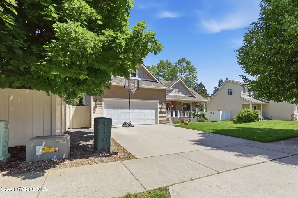 1460 N Willamette Drive Post Falls ID 83854