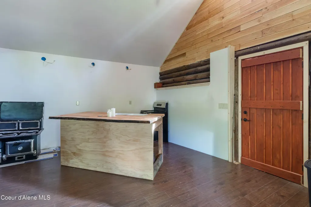 40 Laid Back Drive Sandpoint ID 83864