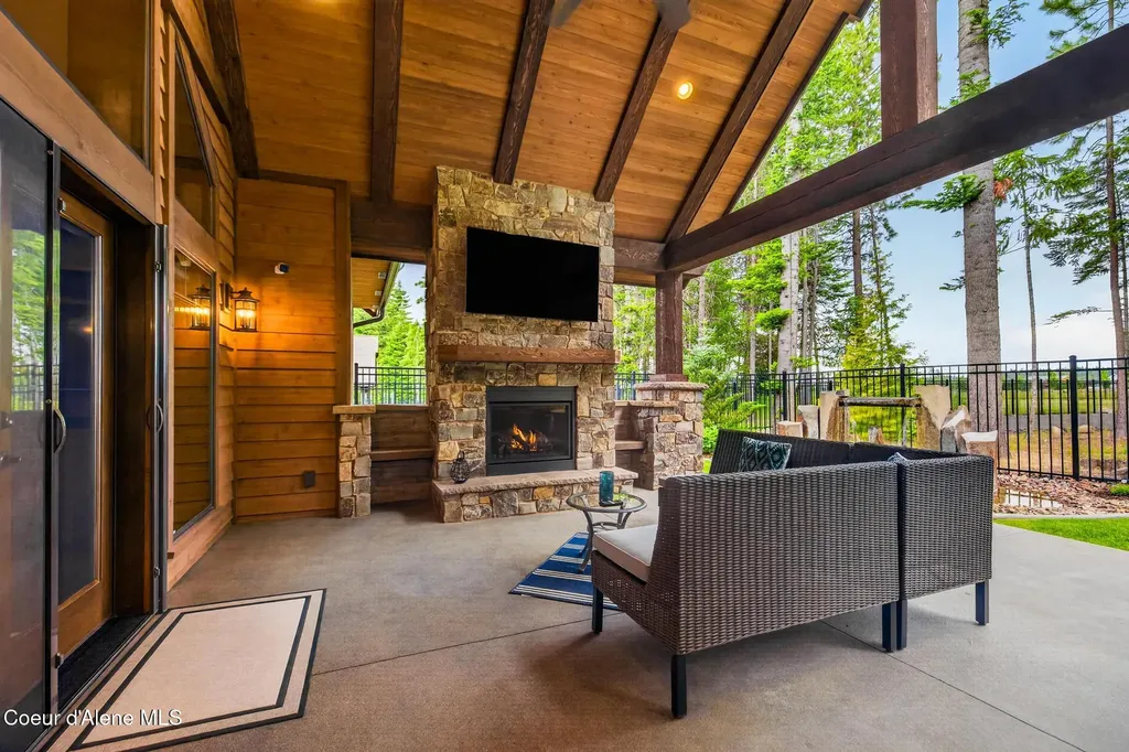 4485 E Cattail Court Hayden ID 83835