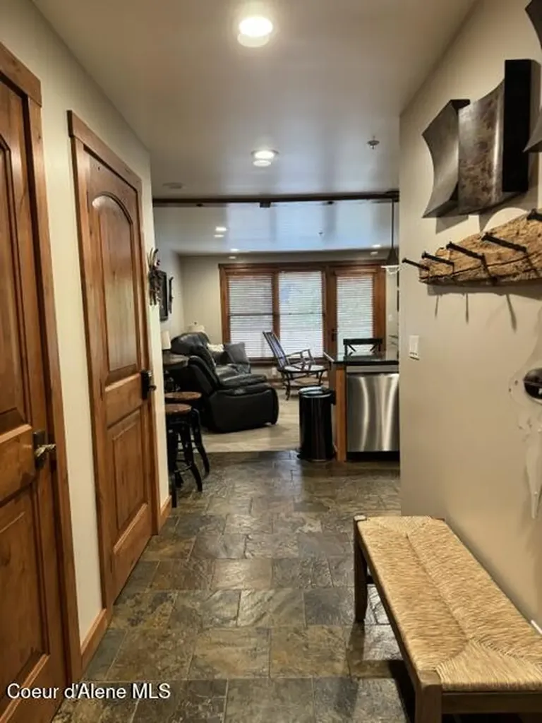 834 Mckinley Avenue W Kellogg ID 83837