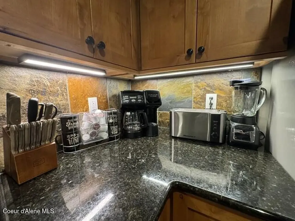 834 Mckinley Avenue W Kellogg ID 83837