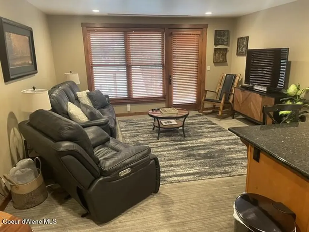 834 Mckinley Avenue W Kellogg ID 83837