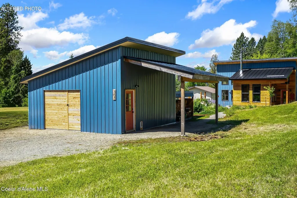 307 Cedar Street Hope ID 83836