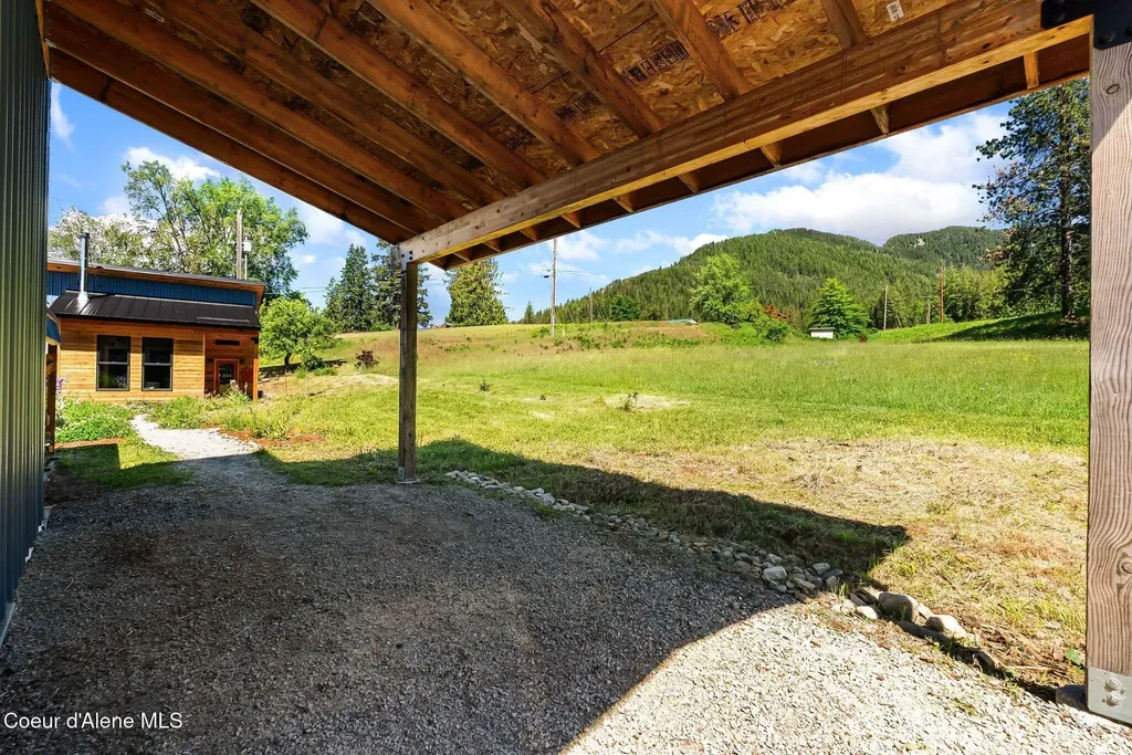 307 Cedar Street Hope ID 83836