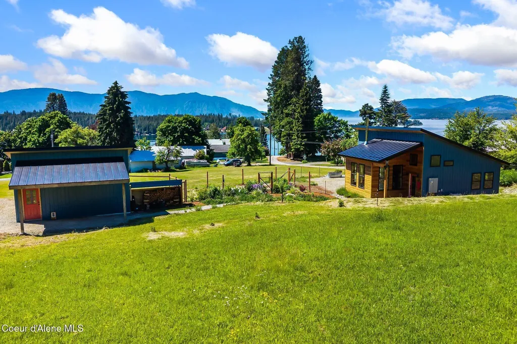 307 Cedar Street Hope ID 83836