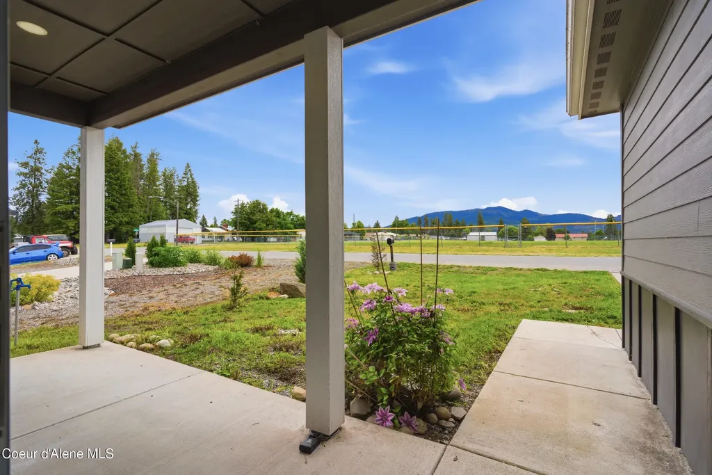 106 11th Street Priest River ID 83856