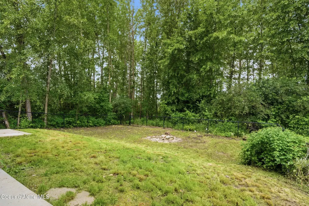 106 11th Street Priest River ID 83856