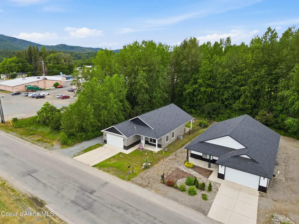 106 11th Street Priest River ID 83856