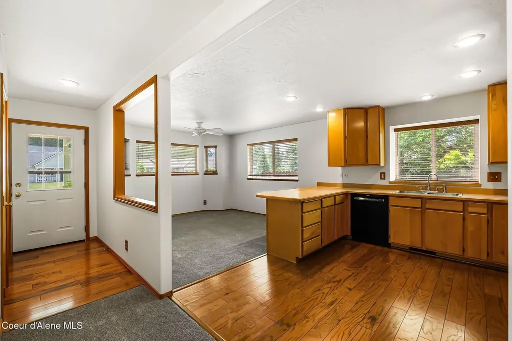 502 S Lincoln Avenue Sandpoint ID 83864