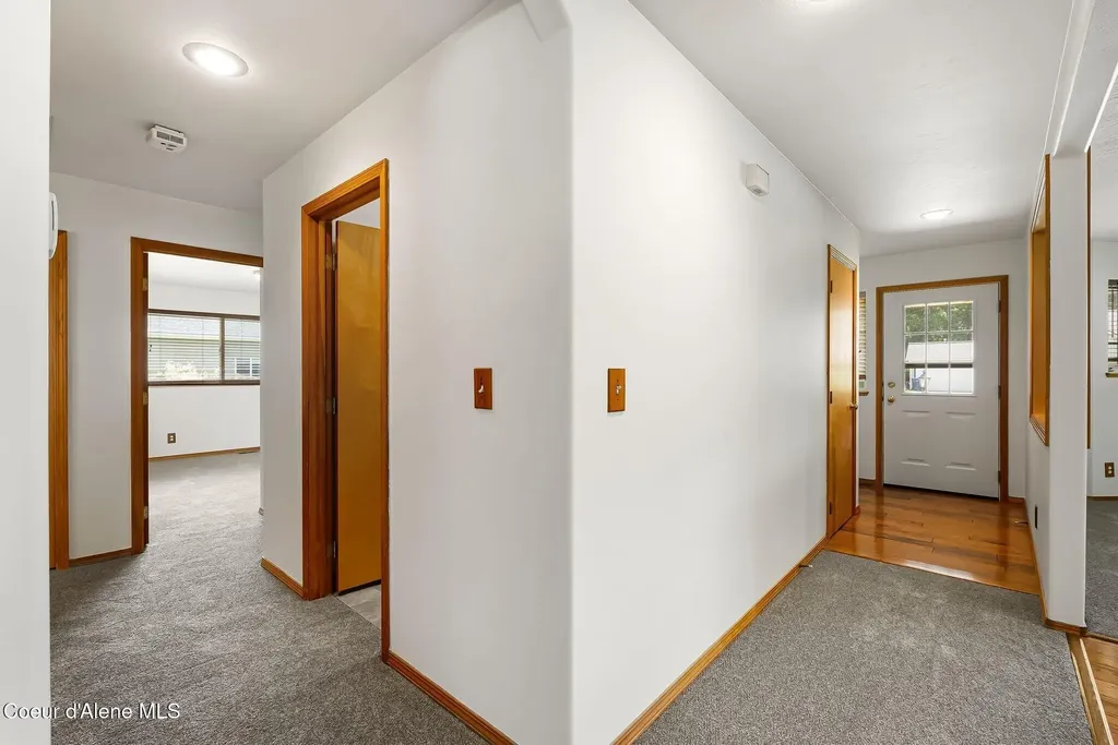 502 S Lincoln Avenue Sandpoint ID 83864