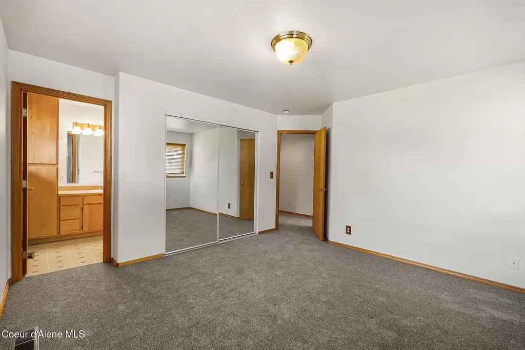 502 S Lincoln Avenue Sandpoint ID 83864