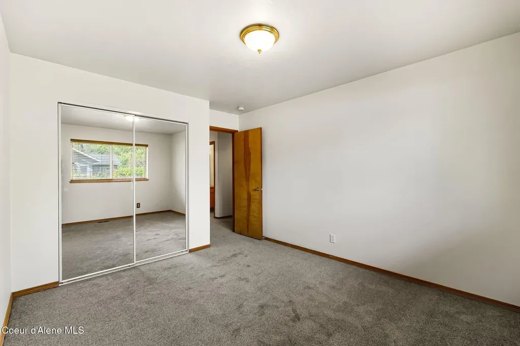 502 S Lincoln Avenue Sandpoint ID 83864