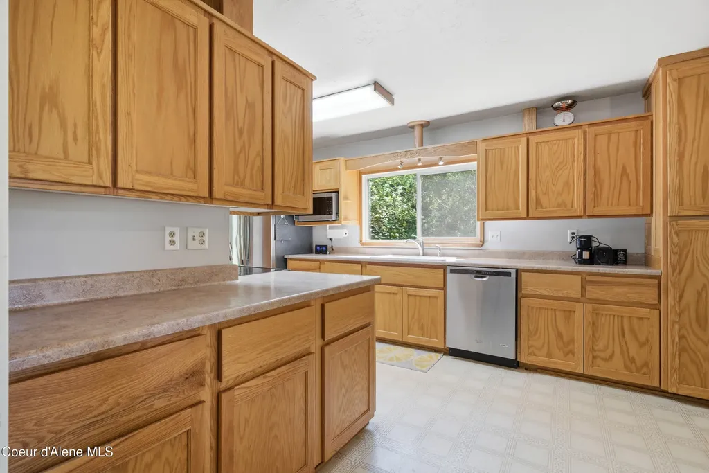 515172 U.s. 95 Bonners Ferry ID 83805