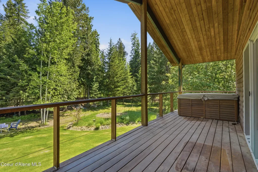 515172 U.s. 95 Bonners Ferry ID 83805