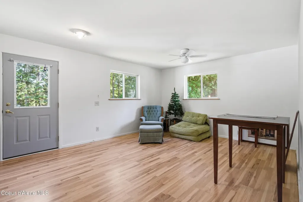 515172 U.s. 95 Bonners Ferry ID 83805