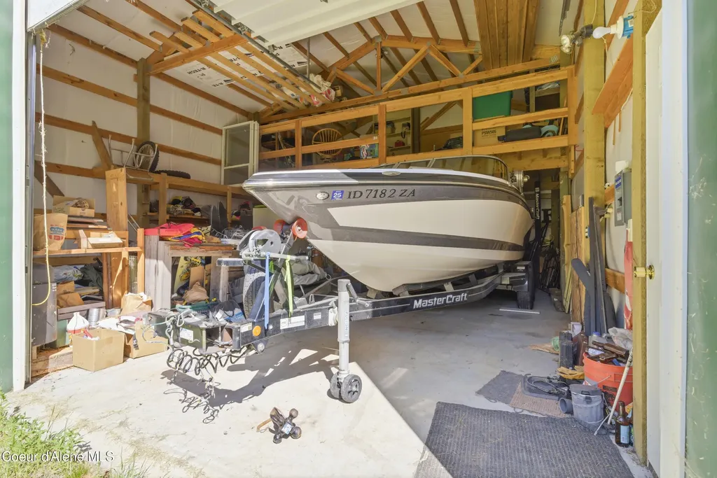 515172 U.s. 95 Bonners Ferry ID 83805