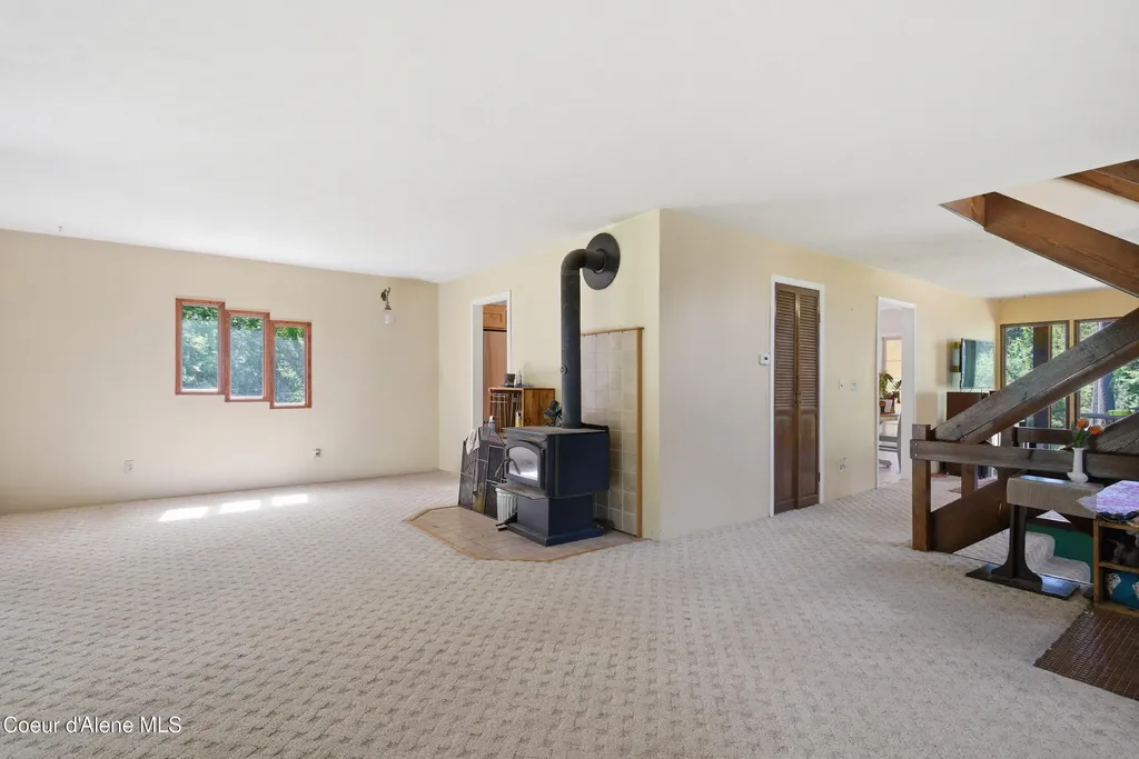 515172 U.s. 95 Bonners Ferry ID 83805