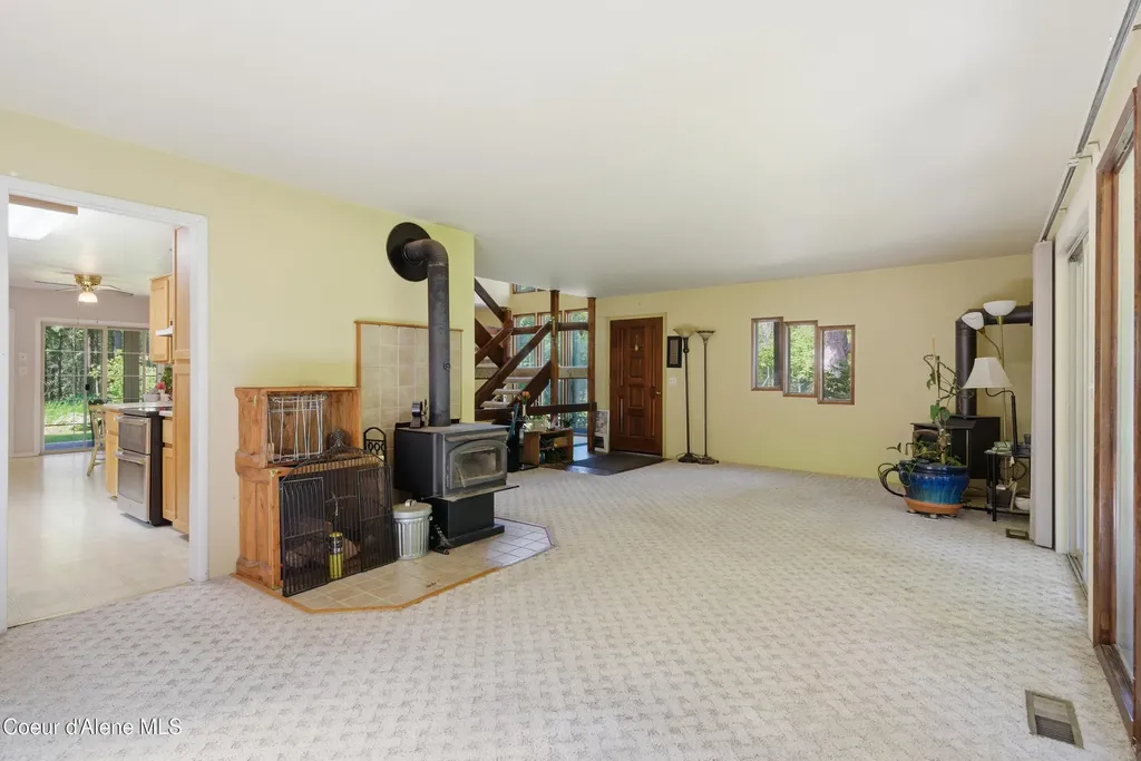 515172 U.s. 95 Bonners Ferry ID 83805