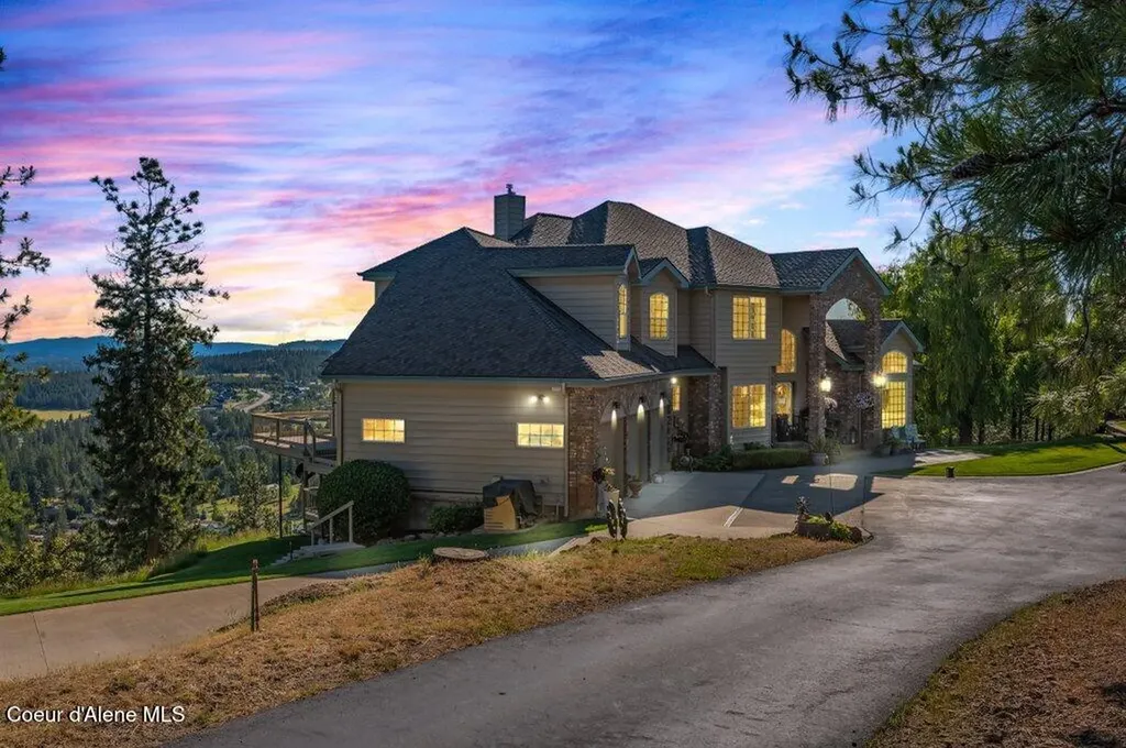 10715 N Payment Peak Road Hauser ID 83854