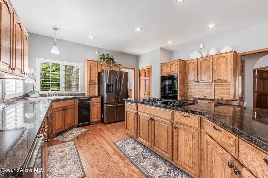 10715 N Payment Peak Road Hauser ID 83854