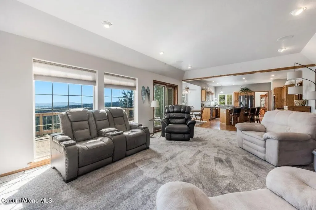 10715 N Payment Peak Road Hauser ID 83854