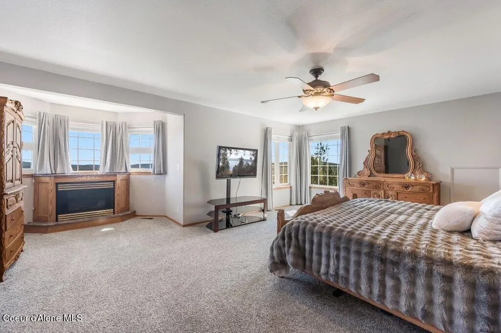 10715 N Payment Peak Road Hauser ID 83854