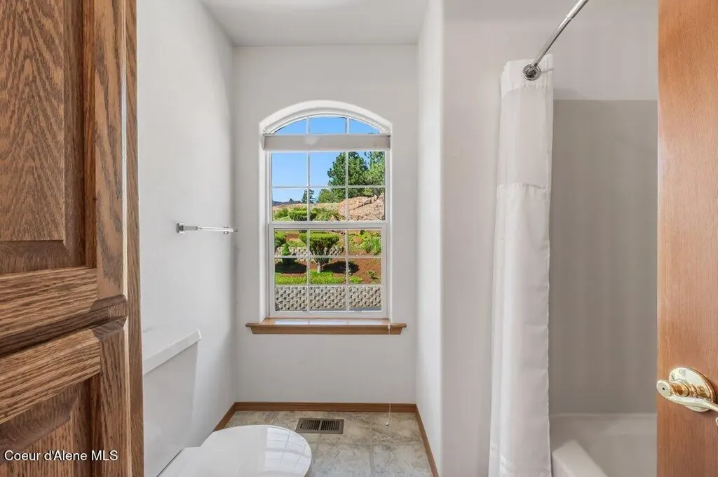 10715 N Payment Peak Road Hauser ID 83854